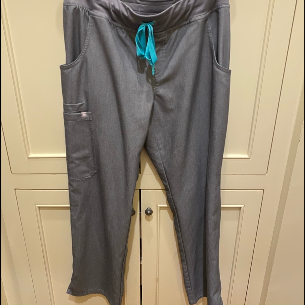Graphite Gray Kade Scrub Pants